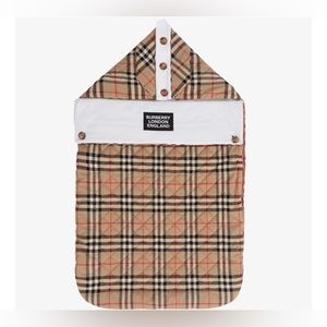 Burberry Baby Nest - PERFECT condition